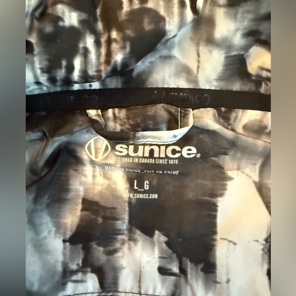 Sunice Thermal Puffer Vest size Large - Picture 2 of 9